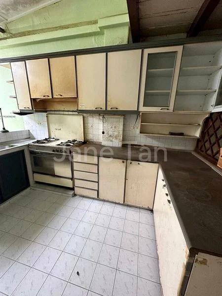 3 Bed Terraced House (Landed) for Sale in  Sims Dorado - Image 2